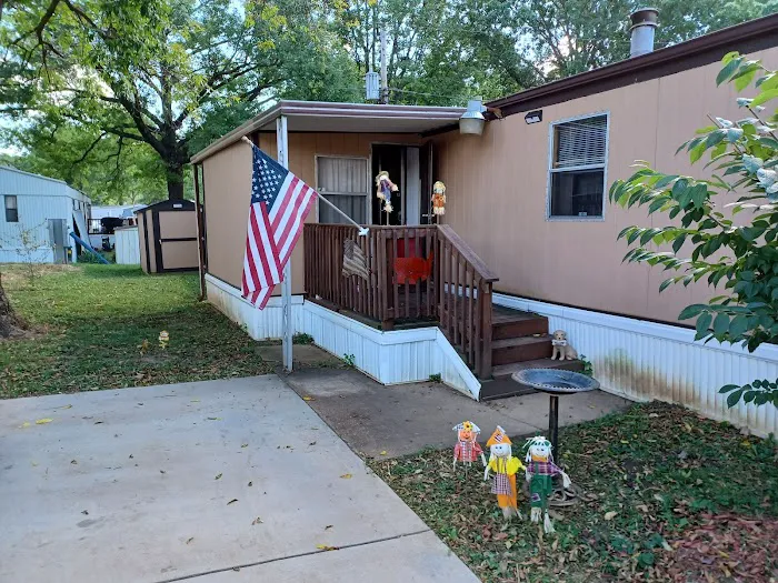 Grand Oaks Mobile home Park 3