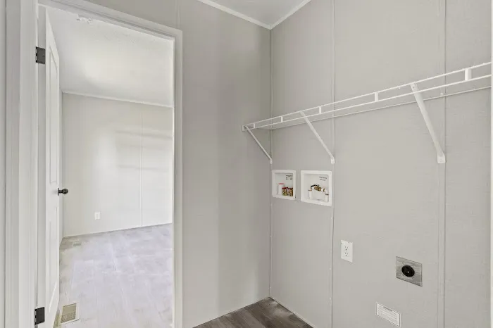 Ideal North Manufactured Home Community 8