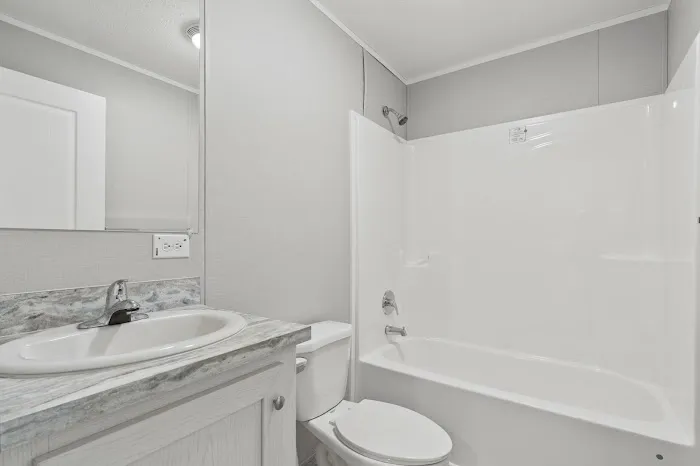 Ideal North Manufactured Home Community 5