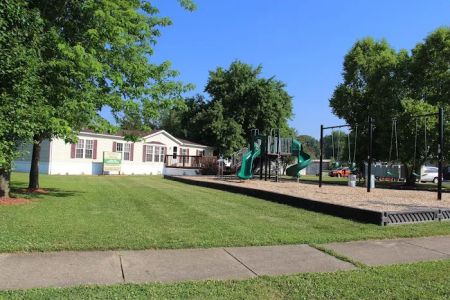 Applewood Pointe Mobile Home Park