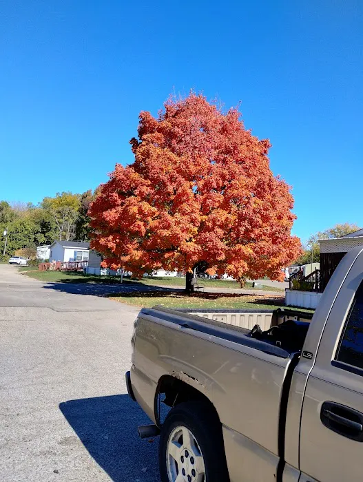 Applewood Pointe Mobile Home Park 10