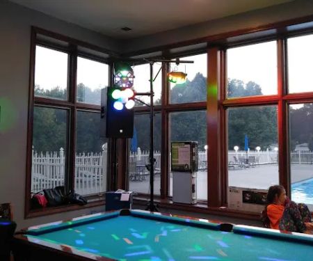 Riverview Crossing pool