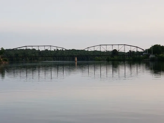 Crosby's On The Chippewa 9