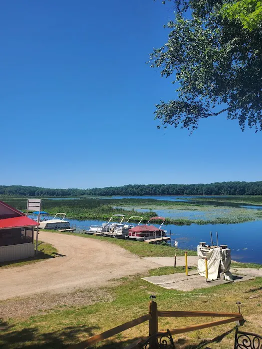 Martiny Lakes Hide-Away LLC 10