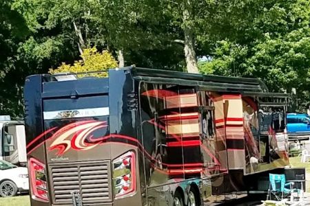 College Park Mobile Village