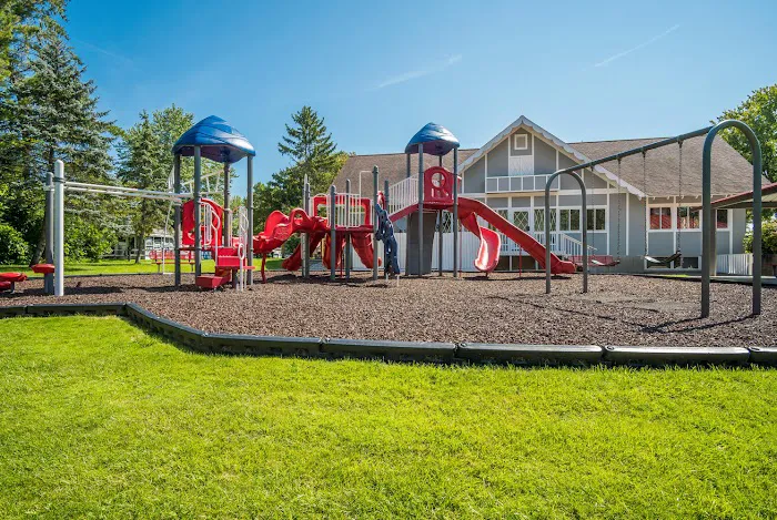 Alpine Village Mobile home Park Picture 3