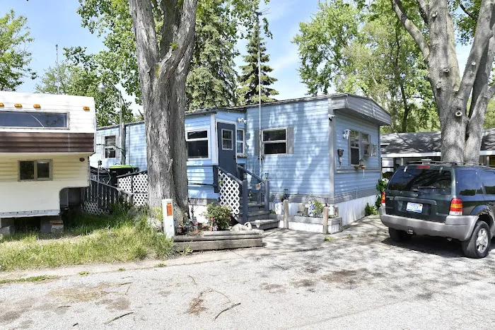 Saginaw Estates Mobile Home Park 4