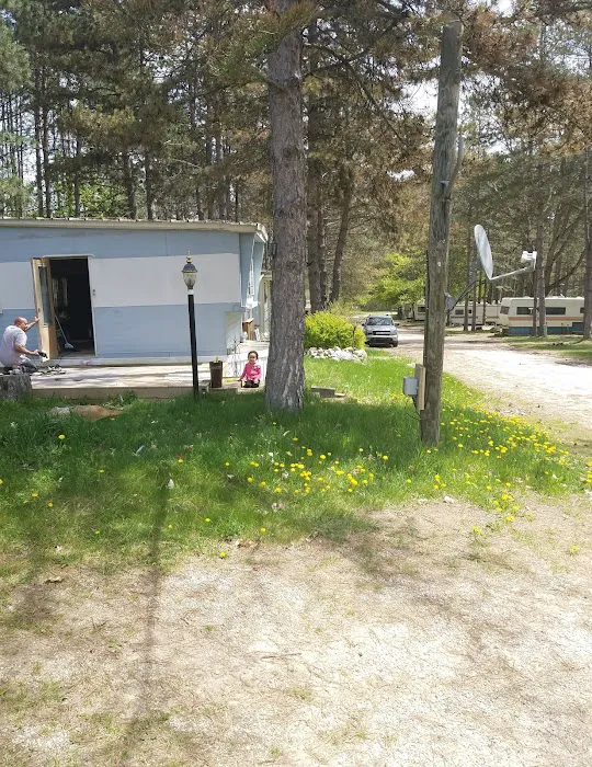 MATTS PINE HAVEN CAMPGROUND 6