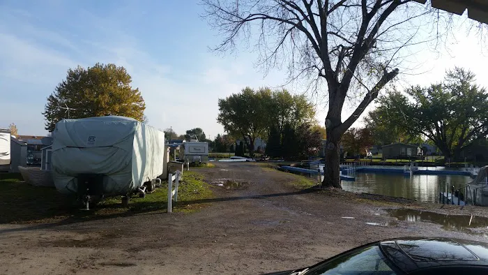 Portage Cove Park And Marina Condominium 10