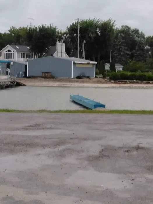 Portage Cove Park And Marina Condominium 2