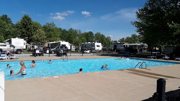 Paradise Acres Campgrounds and Marina 3