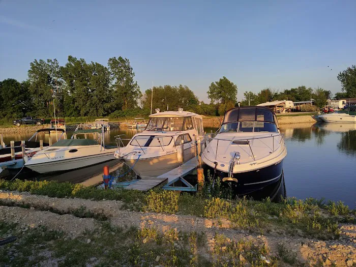 Paradise Acres Campgrounds and Marina 2