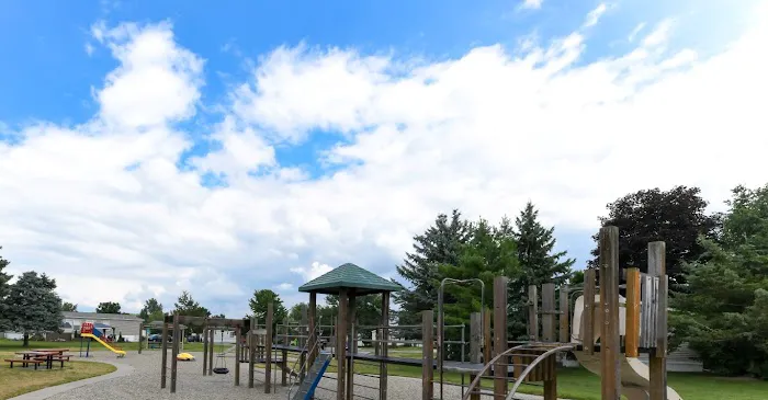 Commerce Meadows MHC 4