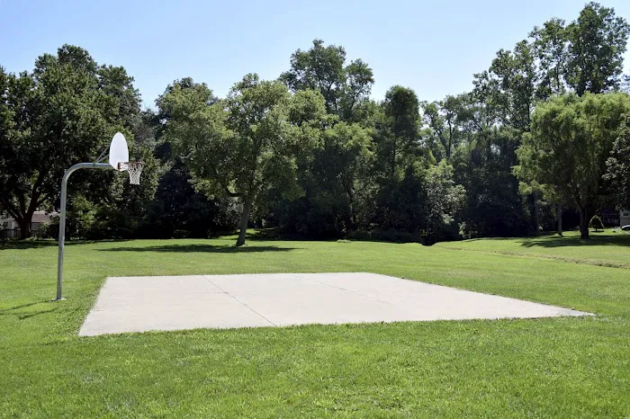 South Lyon Woods Manufactured Home Community 3