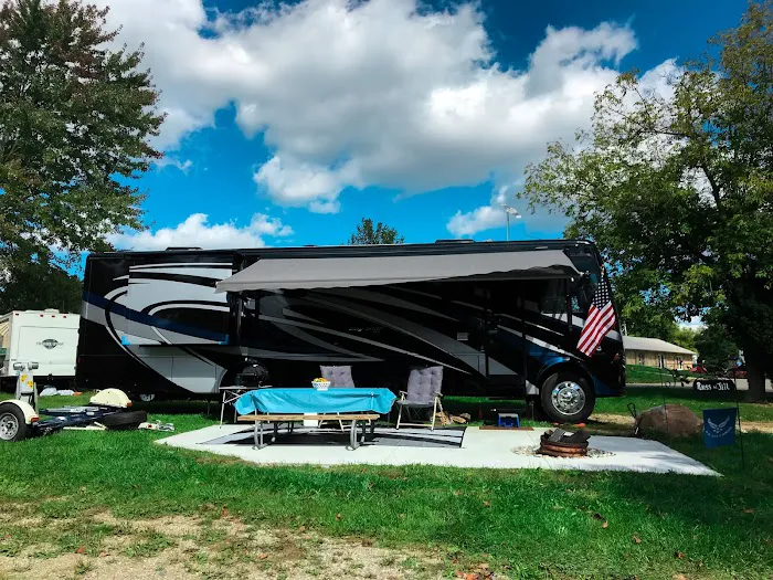 The Holly Campground 5