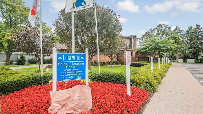 Lakeview 9
