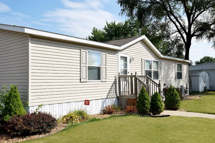College Park Estates Manufactured Home Community 8