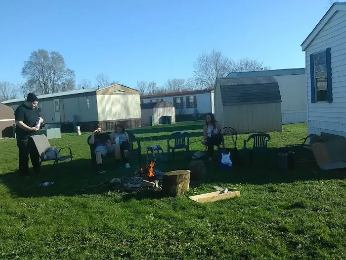 Town & Country Mobile Home Est 7
