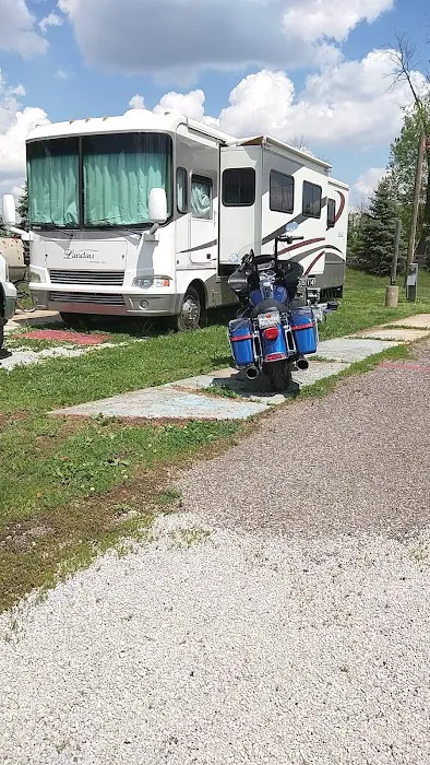 Fort Bluegrass Mobile Home Community 6
