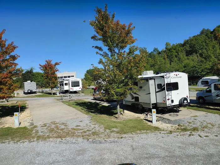 Tween the Lakes RV Park & Campground 1