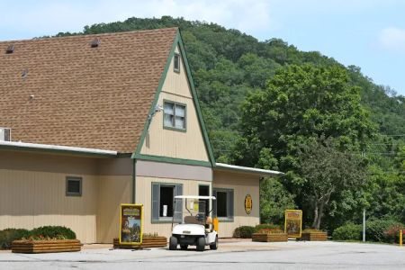St. Louis West / Historic Route 66 KOA Holiday