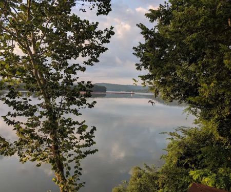 Arnold's Creek Campground & Marina