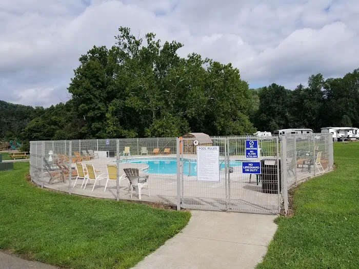 Follow the River RV Resort 1