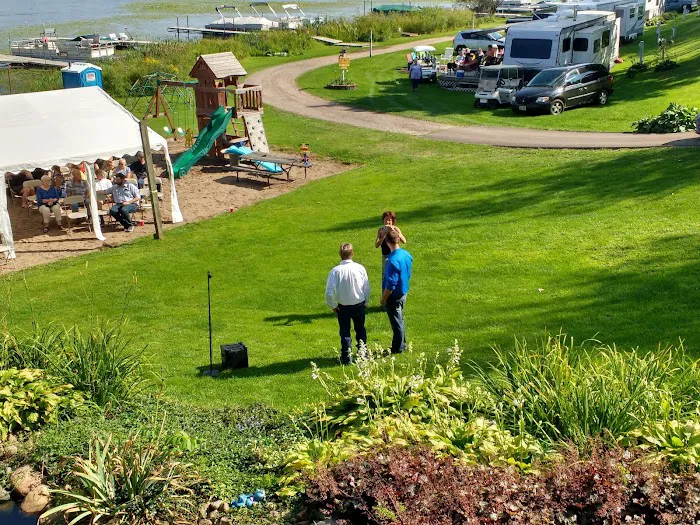R & R Bar & Campground 9