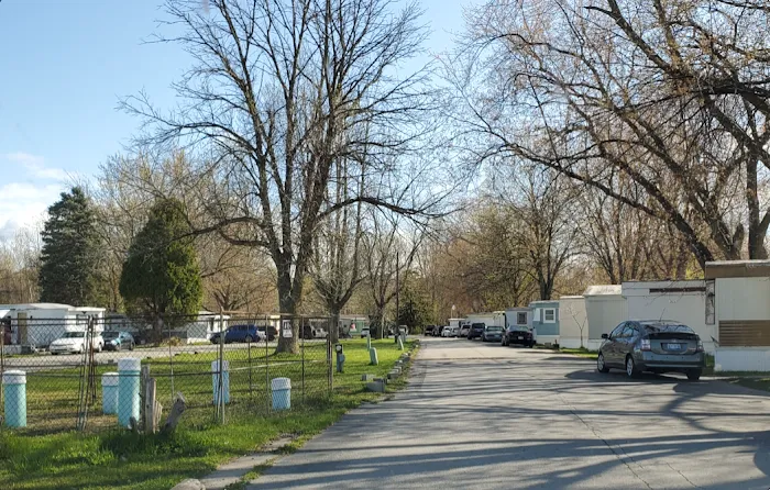 Bay City Mobile Home Park 10