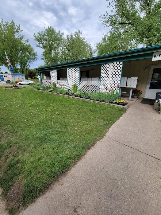 Brentwood Estates - Mobile Home Park 5