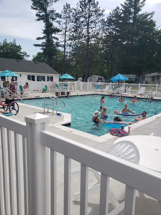 Pleasant Beach Resort, RV Lots, Cabins and Pool 10