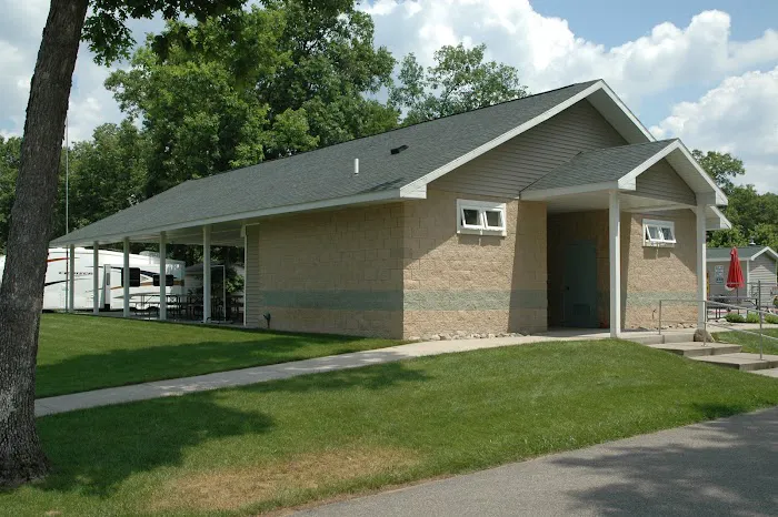 Pere Marquette Oaks RV Resort 8