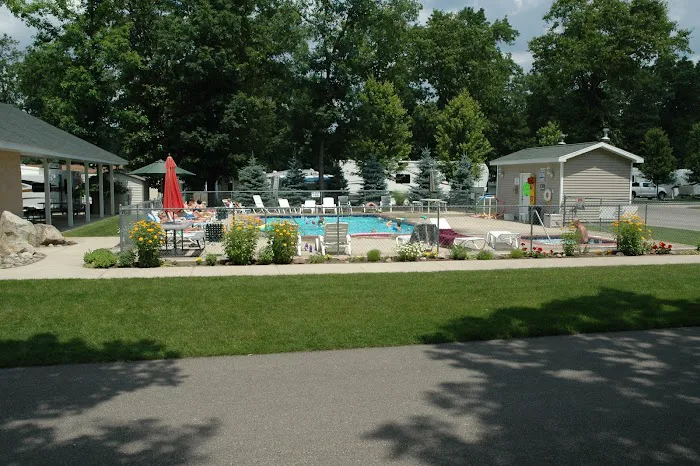 Pere Marquette Oaks RV Resort 10