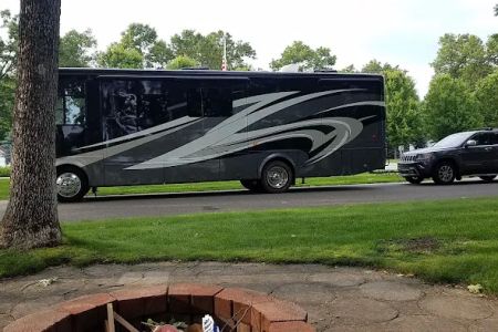 Pere Marquette Oaks RV Resort