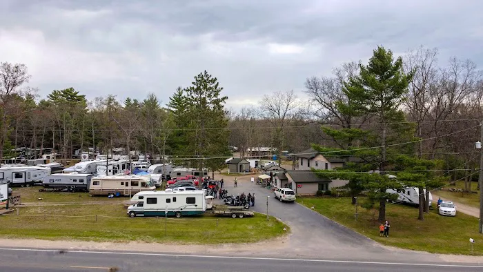 Ivan's Campground and Cabins 5