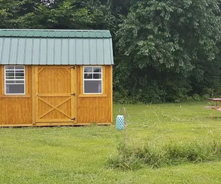 Grins & Pickin's CampFarm LLC