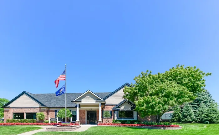 Novi Meadows 4
