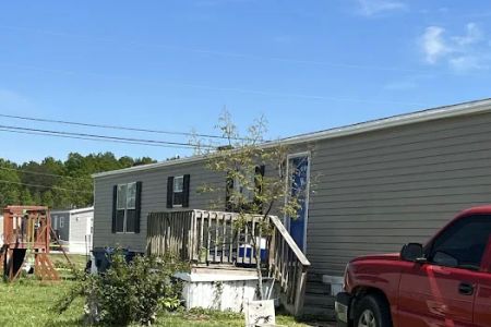 Hickory Acres Manufactured Home Community