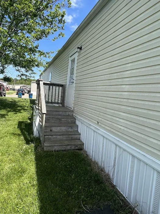 Hickory Acres Manufactured Home Community 8