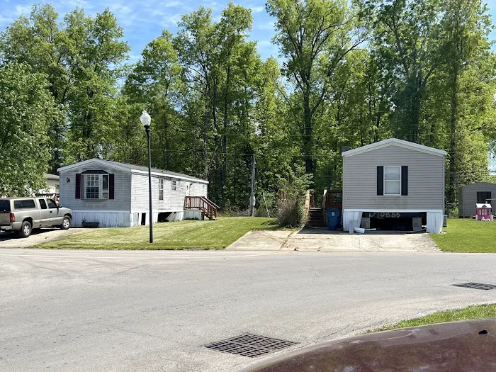 Hickory Acres Manufactured Home Community 10