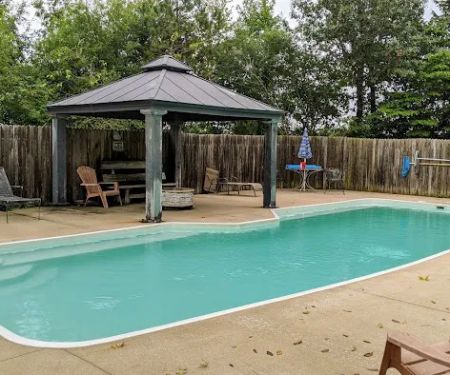 Jonesburg Gardens Campground