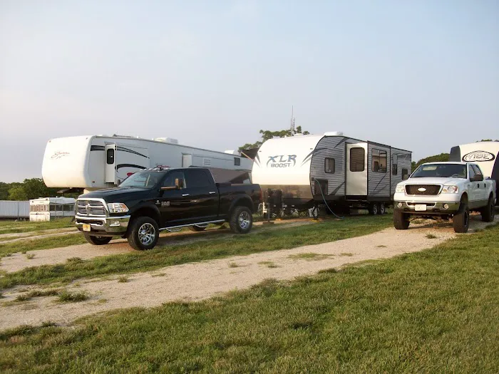 Hermann Horse RV and Camp park 7
