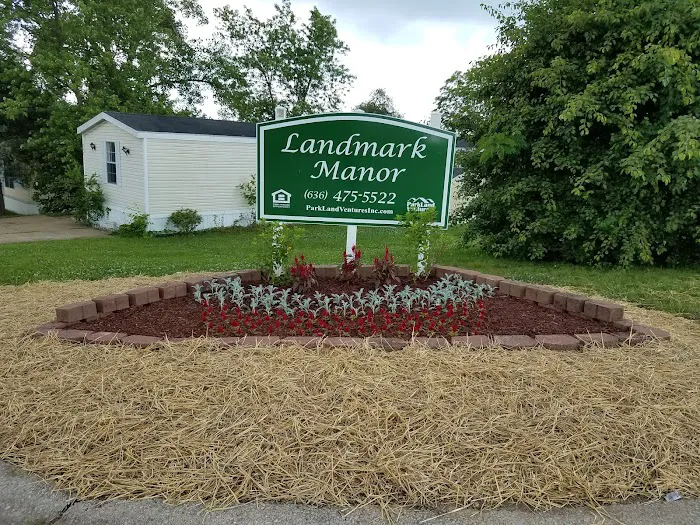 Landmark Manor 8
