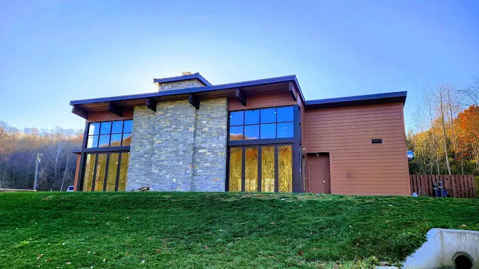 The Eagle Lodge 6