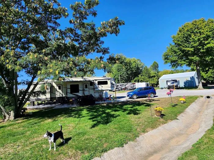 Rollin On The River RV Park 5