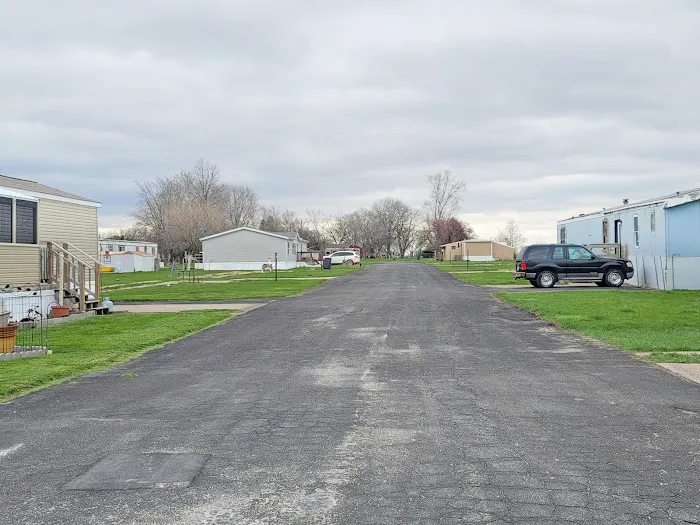 Earlham Mobile Home Community 5