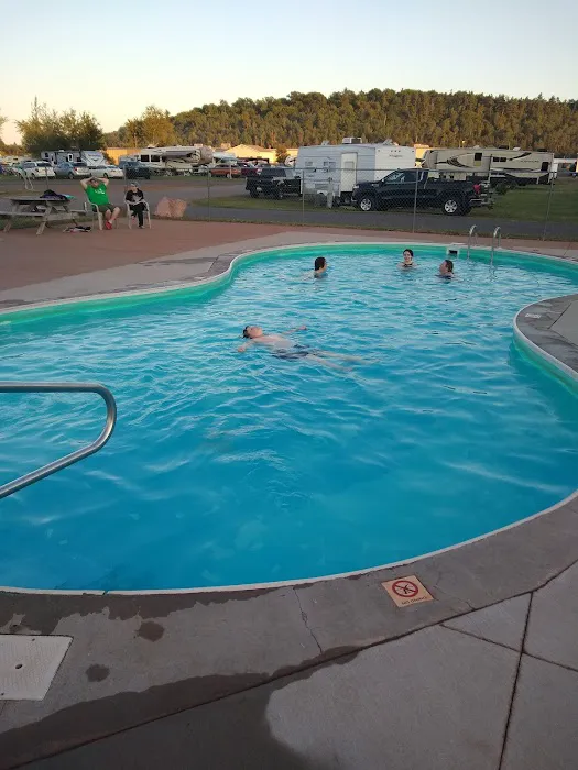 Country Village RV Park 4