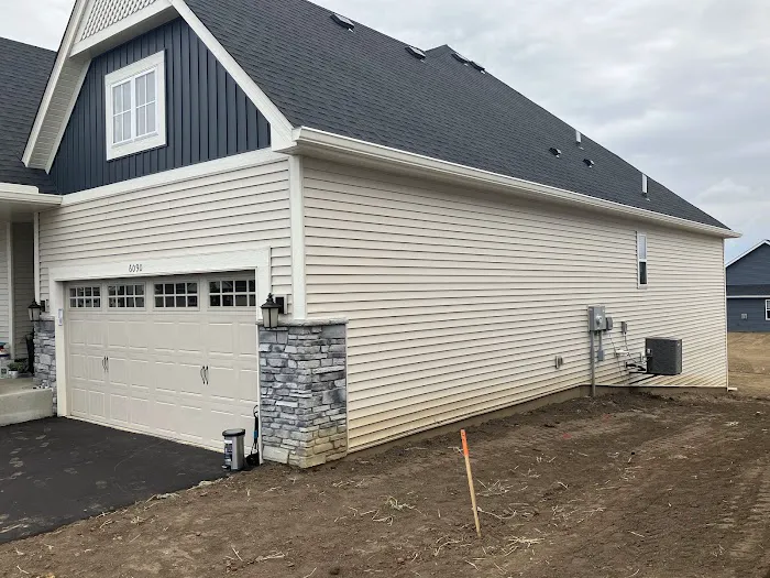 Cottage Grove 6
