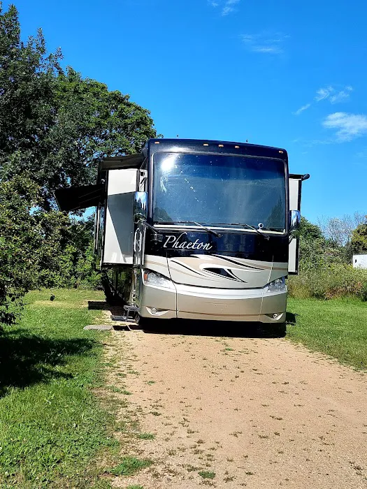 Lake Elmo Park Reserve modern campground 1