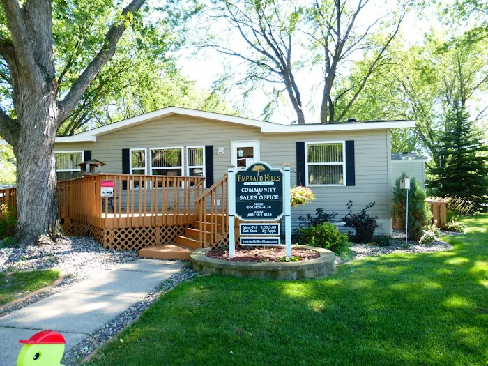 Emerald Hills Village Manufactured Home Community 9